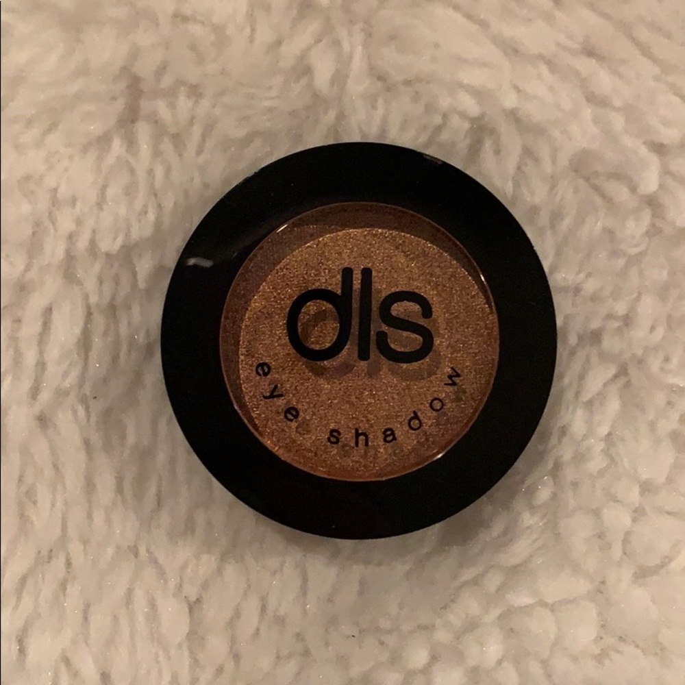 💋4 for $15 Dirty Little Secret eyeshadow